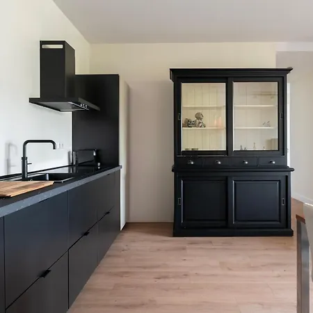 Apartment Trendy Crib In Centre Rotterdam