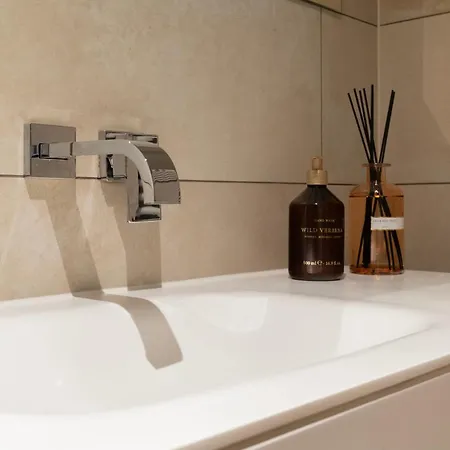 아파트 Trendy Crib In Centre